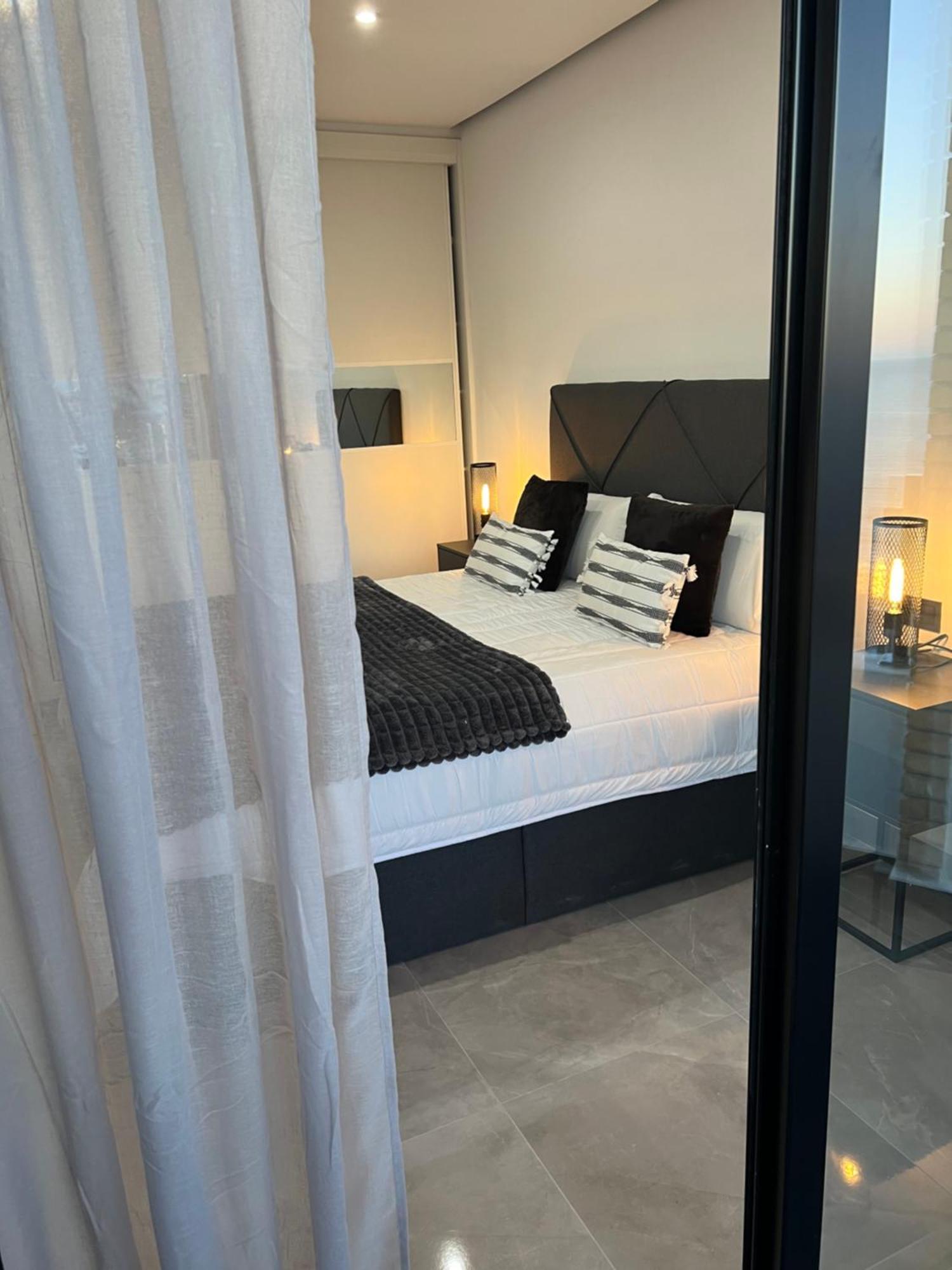 Apartamento Ronda III フエンヒロラ エクステリア 写真