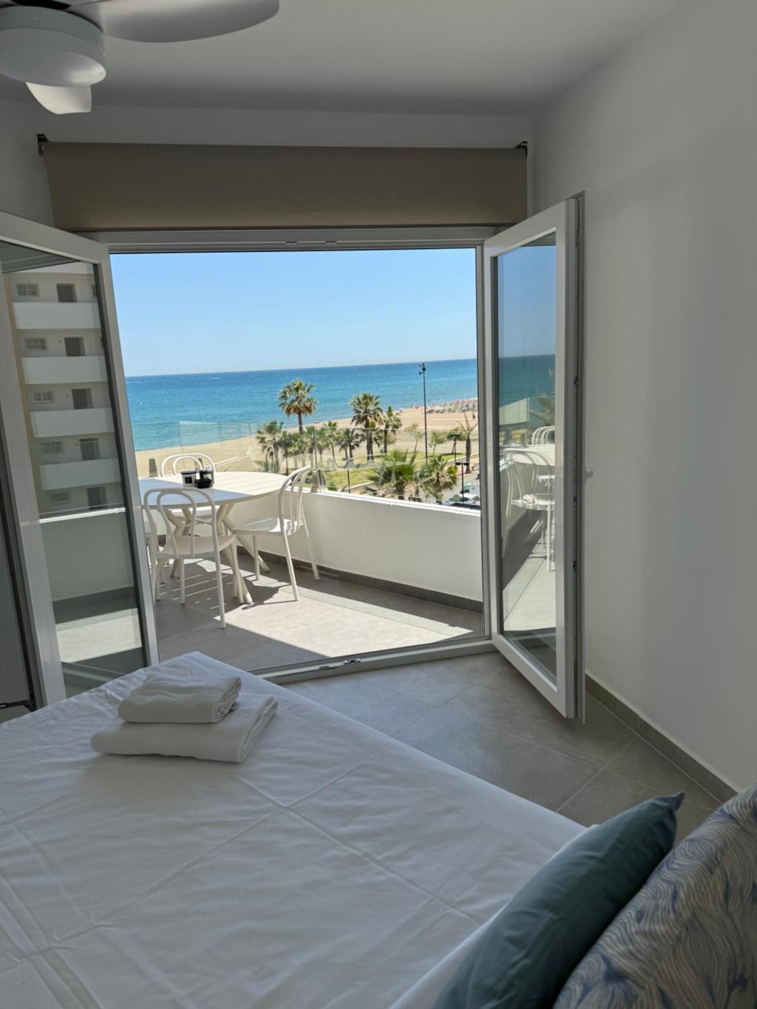 Apartamento Ronda III フエンヒロラ エクステリア 写真
